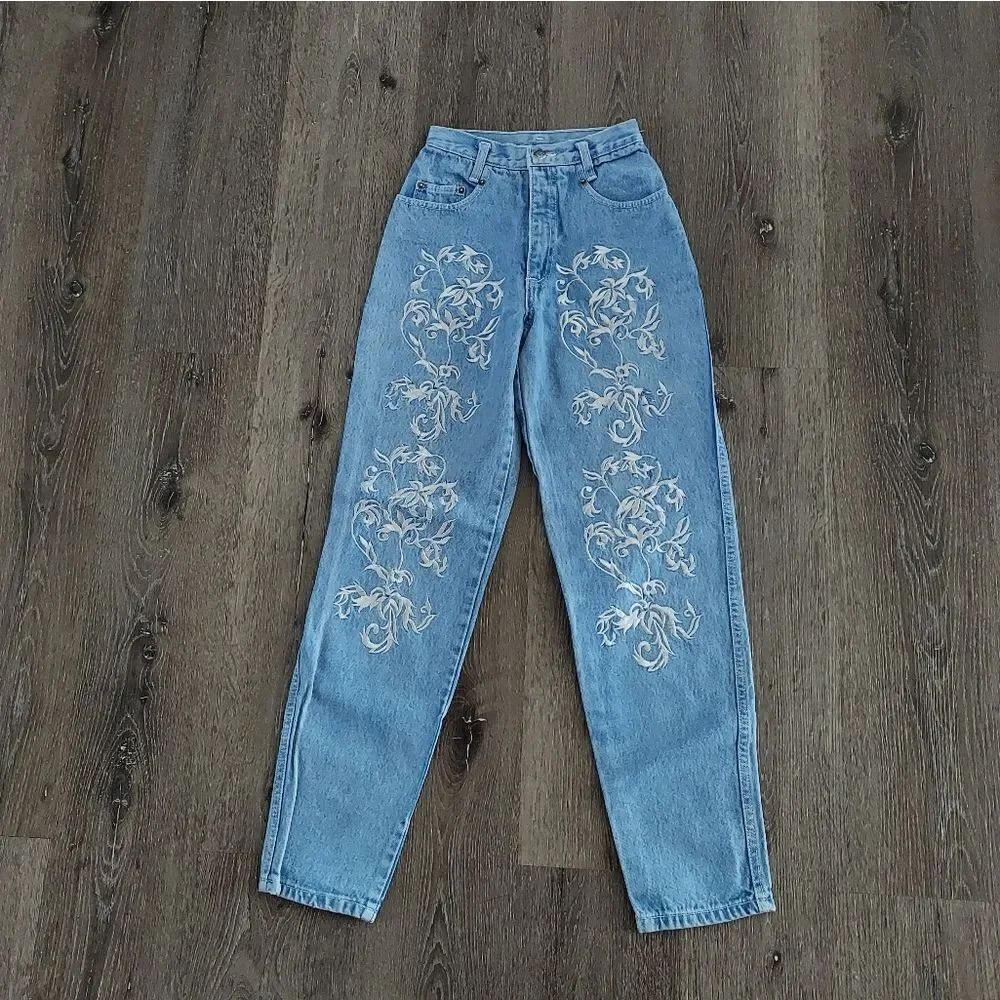 Vintage D'mode Classix Embroidered High Rise Jeans Size 3/4